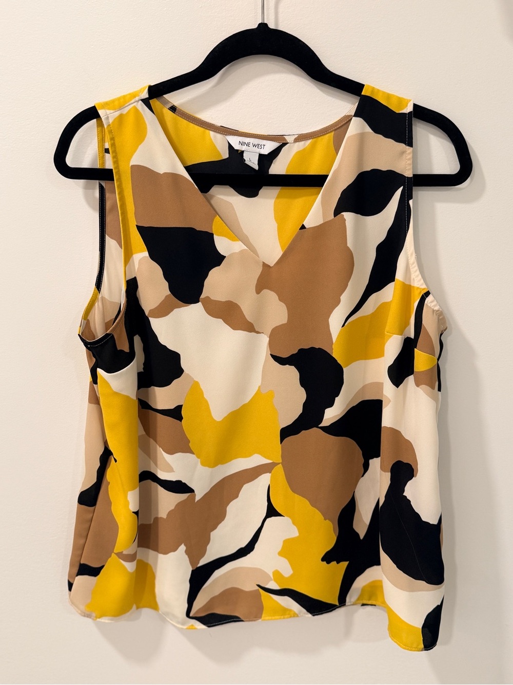 Nine West Yellow, Black & Tan Abstract Print V-Neck Sleeveless Top